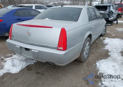 2007 Cadillac Dts Luxury I z USA, uszkodzony, nr VIN 1G6KD57Y27U227542